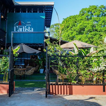 Lartista Hostel Пуэрто-Принцеса Экстерьер фото