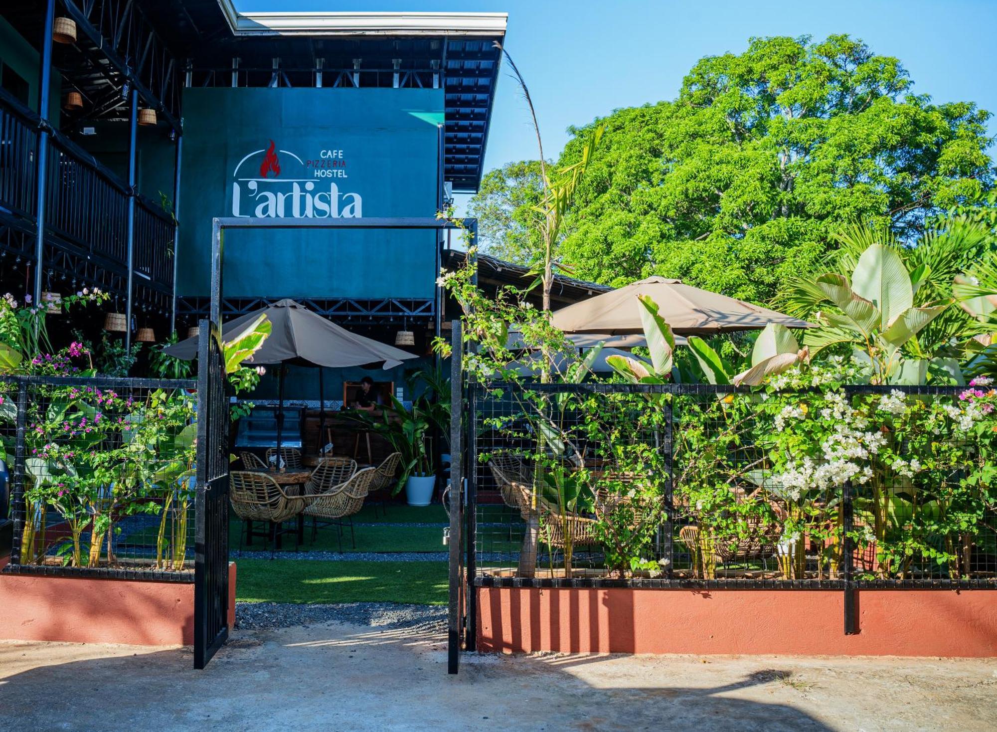 Lartista Hostel Пуэрто-Принцеса Экстерьер фото